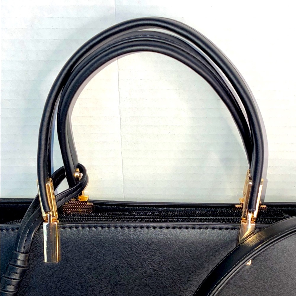 CROSSI Crossbody Handbag - Picture 4 of 13